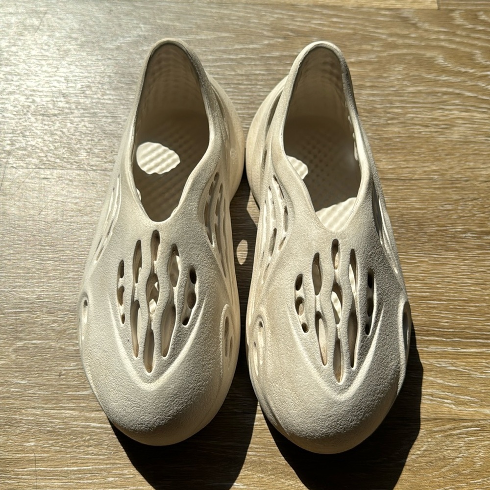 YEEZY Form runner • Size 12K US Kids